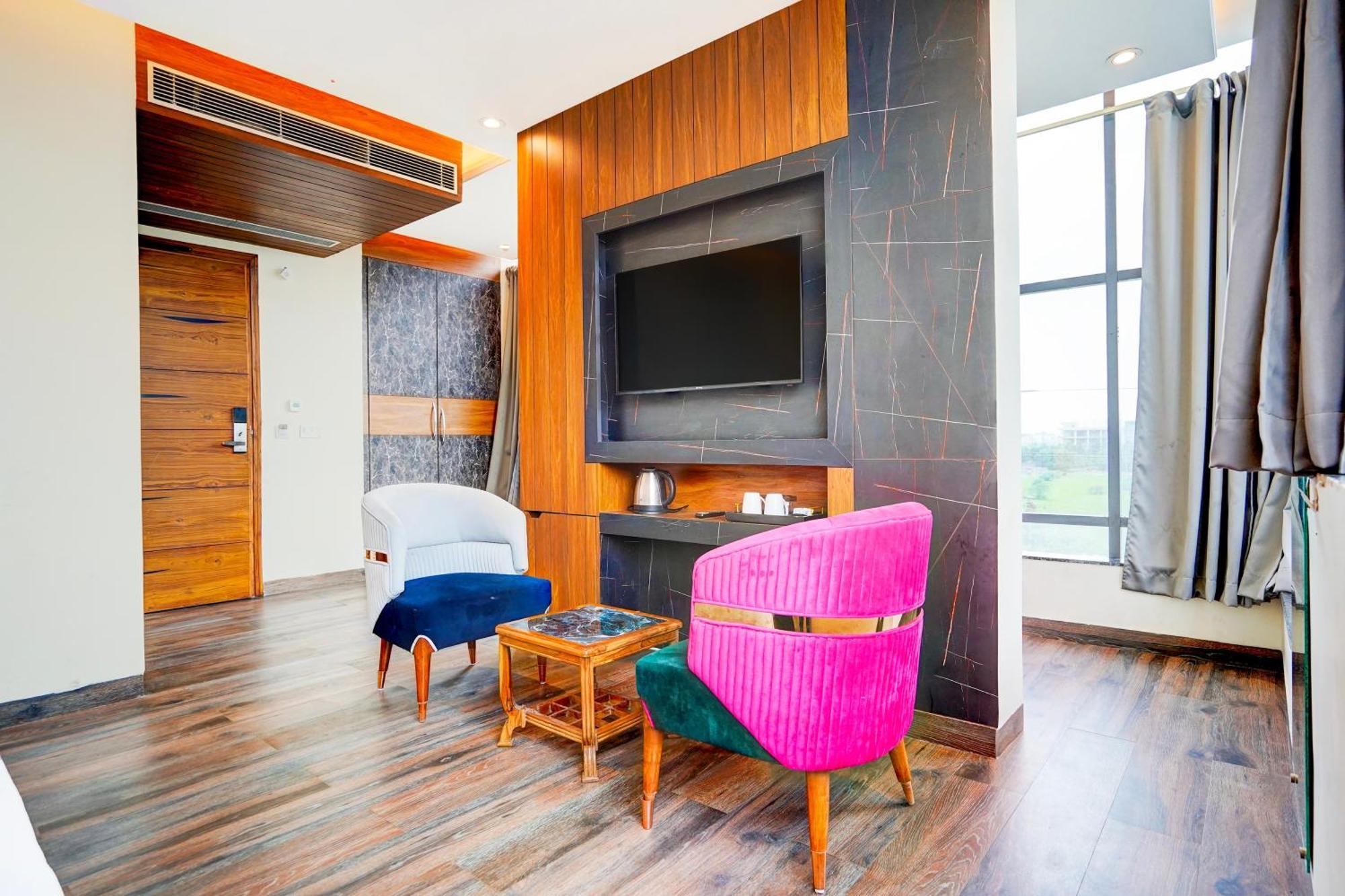 Hotel Marina Near Igi Airport Delhi Νέο Δελχί Εξωτερικό φωτογραφία